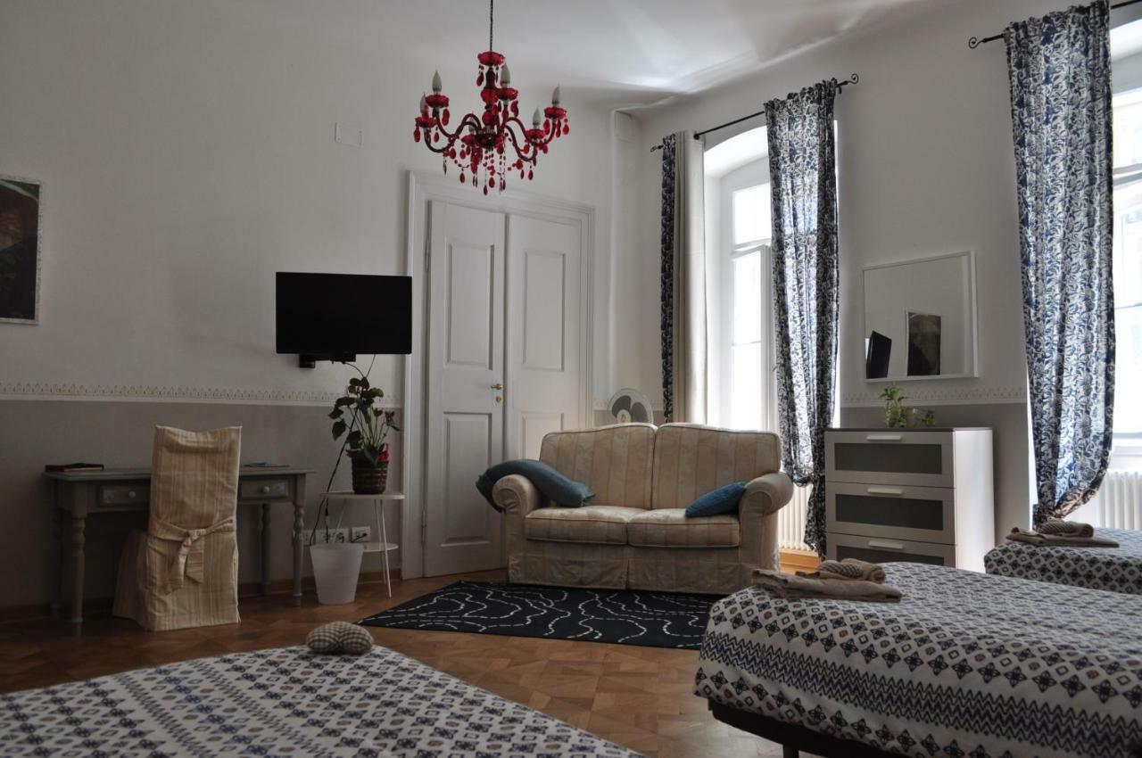 Da Noi Bed & Breakfast Триест Екстериор снимка