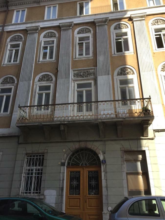 Da Noi Bed & Breakfast Триест Екстериор снимка